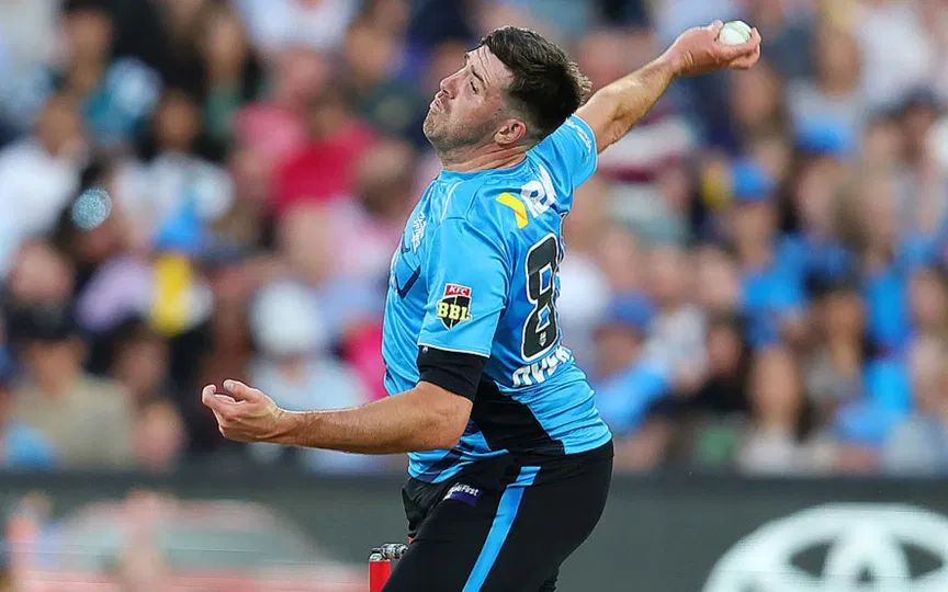 3/19! CSK's IPL recruit Jamie Overton keeps on shining for Adelaide Strikers in BBL 2025-26 3/19! CSK's IPL recruit Jamie Overton keeps on shining for Adelaide Strikers in BBL 2025-26